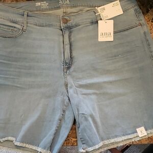 a.n.a Women's Light Blue Denim Shorts
